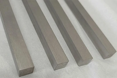 Haste quadrada de titânio extrudado