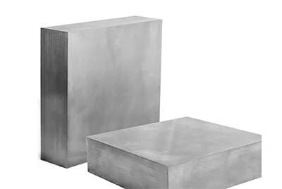 Plate-cut titanium block (ASTM B265 / AMS 4911) Plate-cut titanium block (ASTM B265 / AMS 4911)