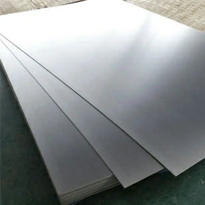 Piastra di titanio sottaceto